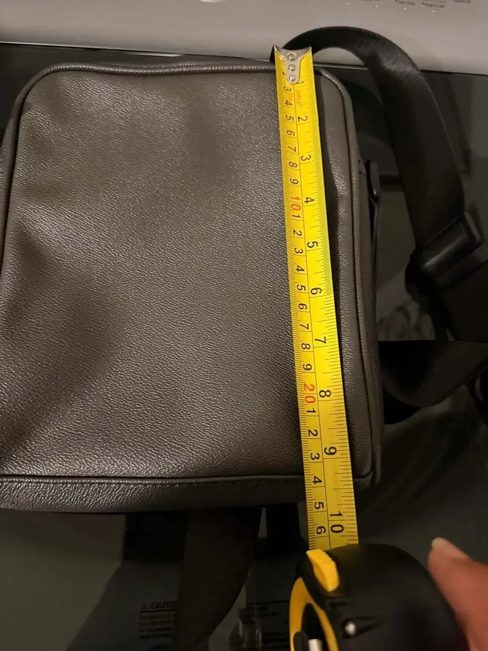 Guess crossbody messenger